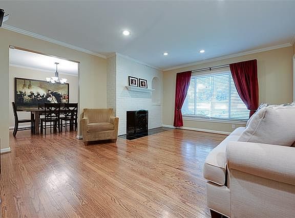 4th image of 7210 Meadow Lake Ave