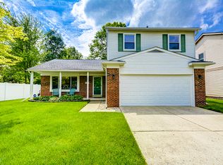 8120 Lake Crest Dr, Ypsilanti, MI