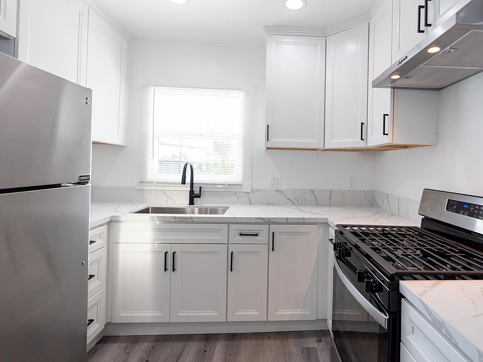 1st image of 2357 1/2 Kalmia St