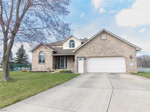 122 Morningview Cir, Canfield, OH 44406
