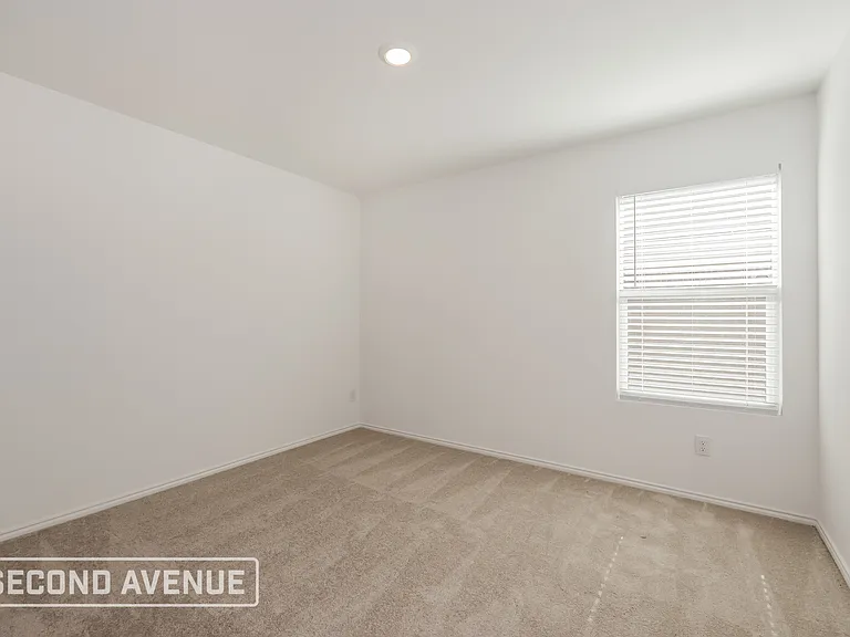 1828 Lotus St — Photo 15