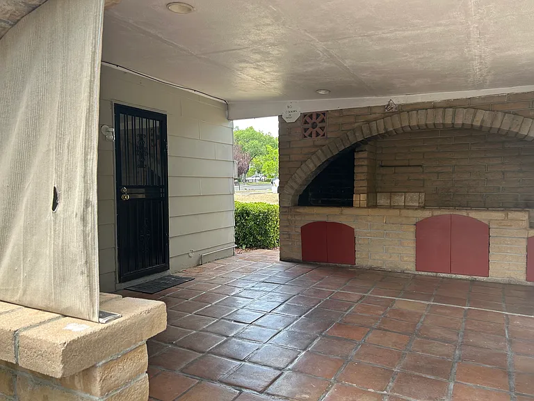 907 Jovian Dr — Photo 9