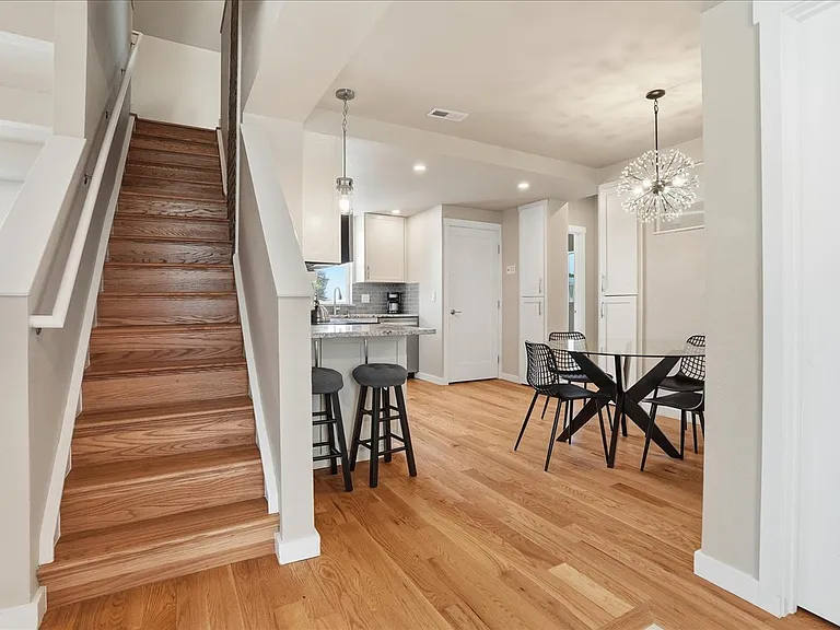 4004 Main St — Photo 31