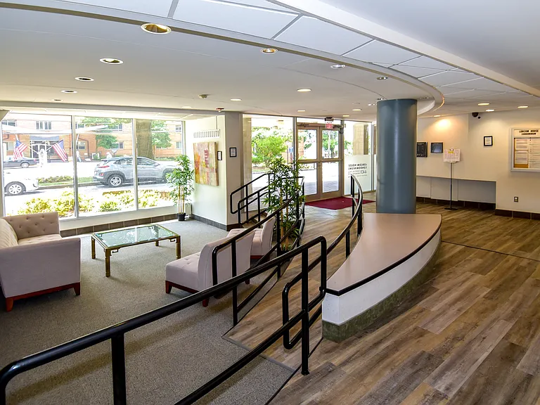 4401 Lee Hwy — Photo 12