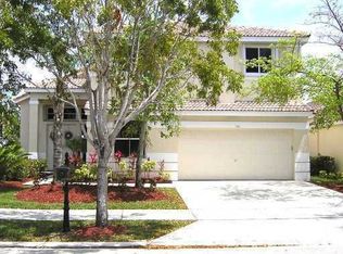 4381 Fox Ridge Dr, Weston, FL 33331