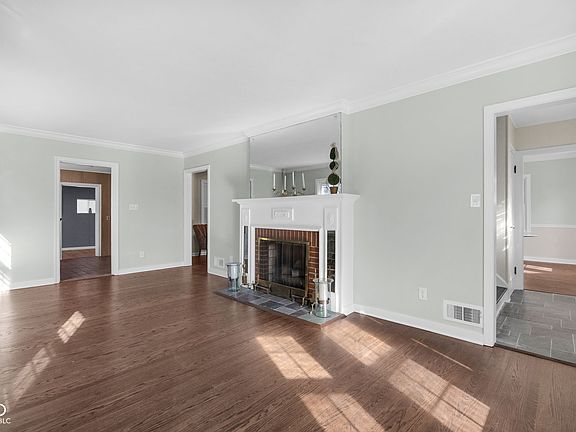 4th image of 824 N Ritter Ave