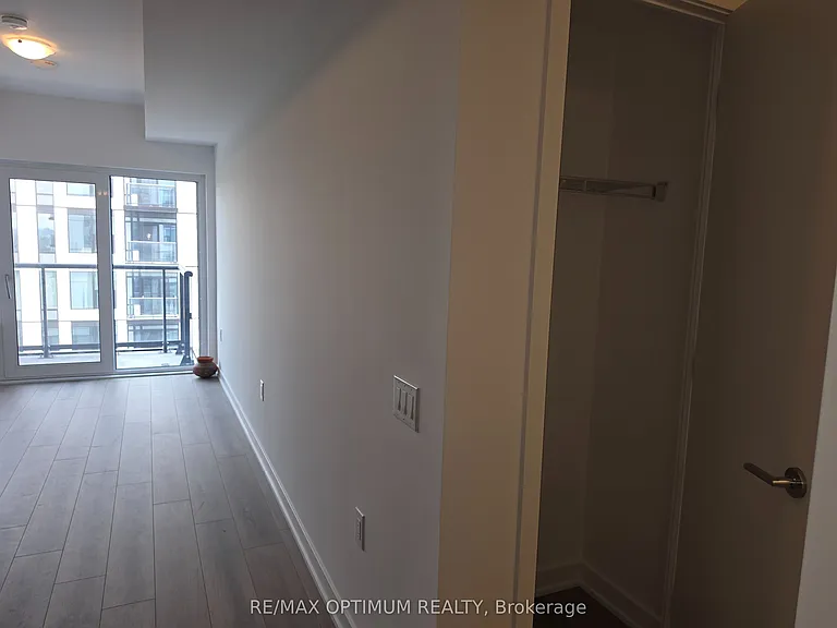 7437 Kingston Rd #705B — Photo 6