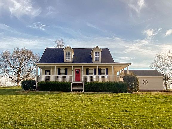 2nd image of 1119 McEwen Ln