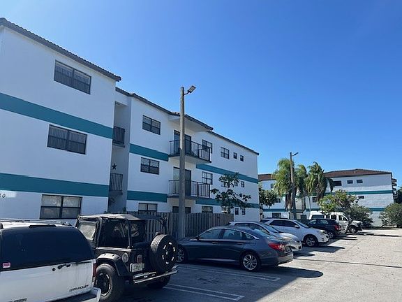 3rd image of 11180 SW 107th St #Ed2f7ed8b