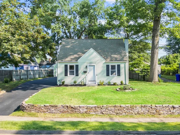 56 Porterbrook Avenue, East Hartford, CT 06118