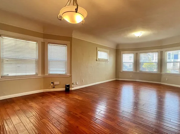 659 39th St, Oakland, CA 94609