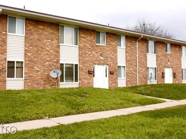 27746 Cherry Hill Rd, Garden City, MI 48135