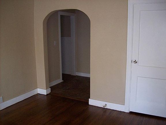 4th image of 118 N Birmingham Pl