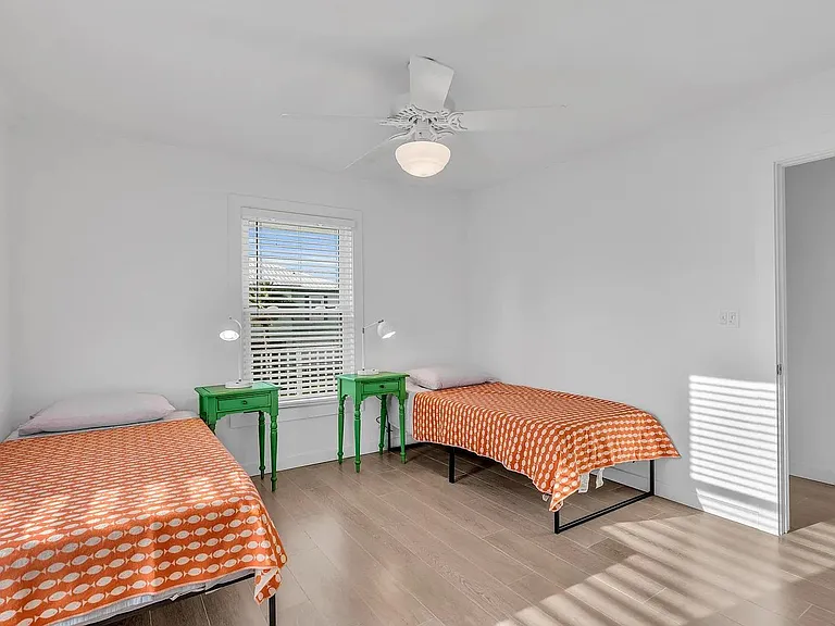 111 San Marco Dr — Photo 17