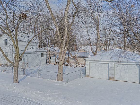 2nd image of 3029 Gilboa Ave