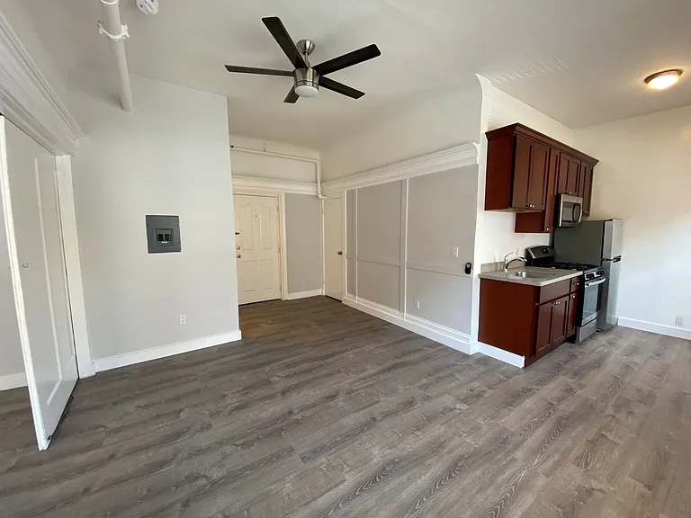 1448 Jackson St — Photo 4