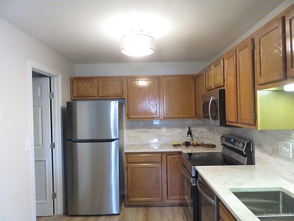 4th image of 8830 Carrousel Park Cir Unit 33