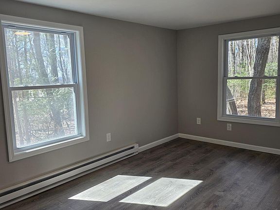 4th image of 1412 Johns Rd