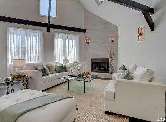 5th image of 5417 Hazeltine Ave