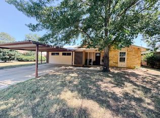 2404 13th St, Brownwood, TX 76801