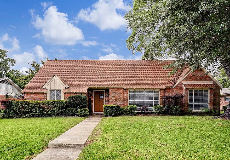 1st image of 3547 Woodvalley Dr