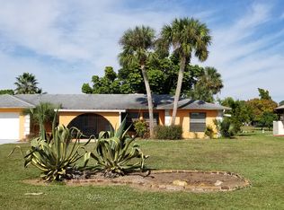 2405 Del Ray Pl, Lehigh Acres, FL 33936