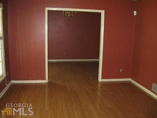 5th image of 671 Oneta Dr