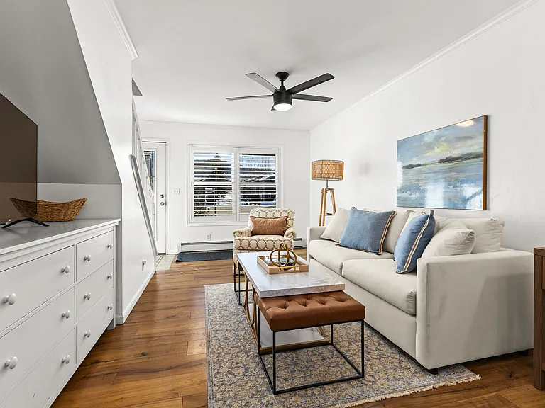 Living Area | Modern Interior
