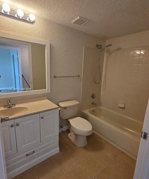2008 Belmont Ln #2008 — Photo 9