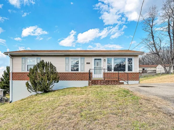 1378 Craig Robertson Rd SE, Roanoke, VA 24014