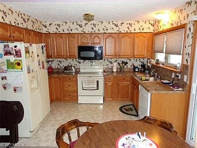 3rd image of 3600 Oxford Dr