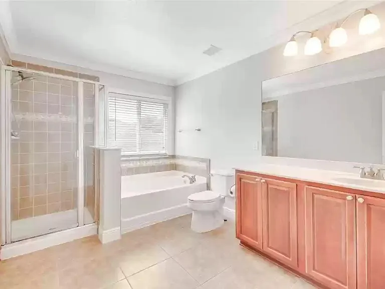 10119 Malpas Point — Photo 27