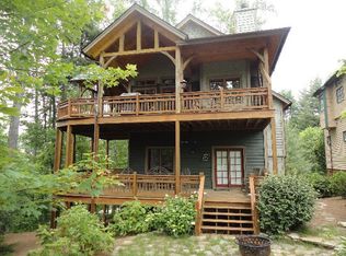 586 Links Dr, Cashiers, NC 28717