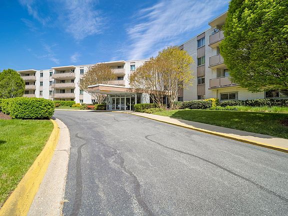 3rd image of 7501 Democracy Blvd APT 226