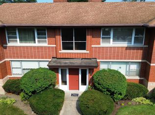 1331 Balmoral Ave APT 2S, Westchester, IL 60154