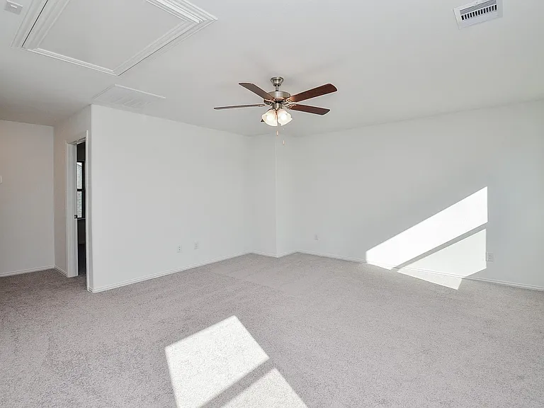7919 Royal Palm Dr — Photo 23