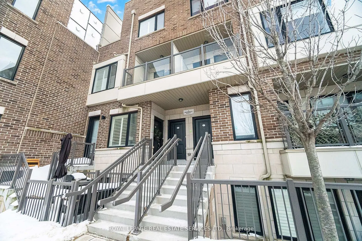 8 Drummond St #402 photo 1
