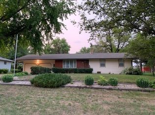 70 3rd Ave E, Bristol, SD 57219