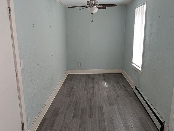 5th image of 2228 5th St NE APT 3