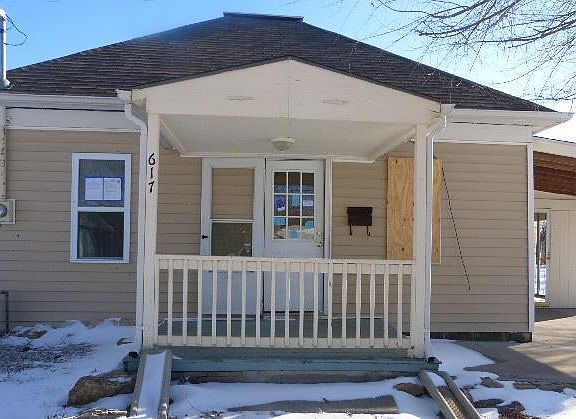 2nd image of 617 Leroy Ave