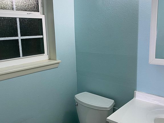 5th image of 8402 Mettler Dr