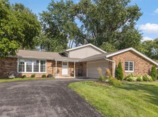 625 N Locust St, Frankfort, IL 60423