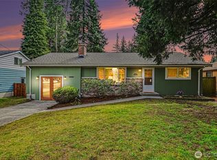 819 NE 180th St, Shoreline, WA