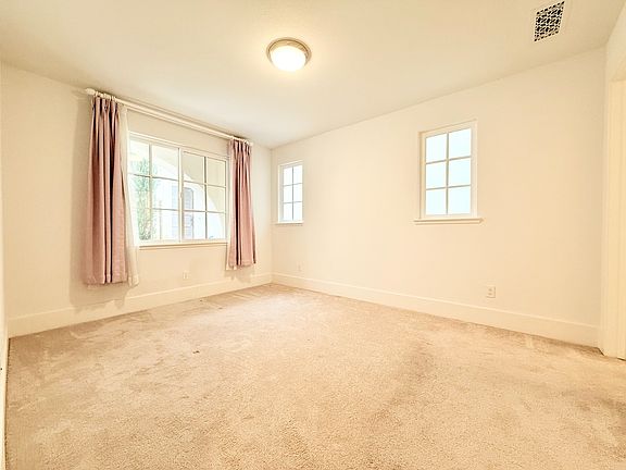 3rd image of 43069 Calle Esperanza
