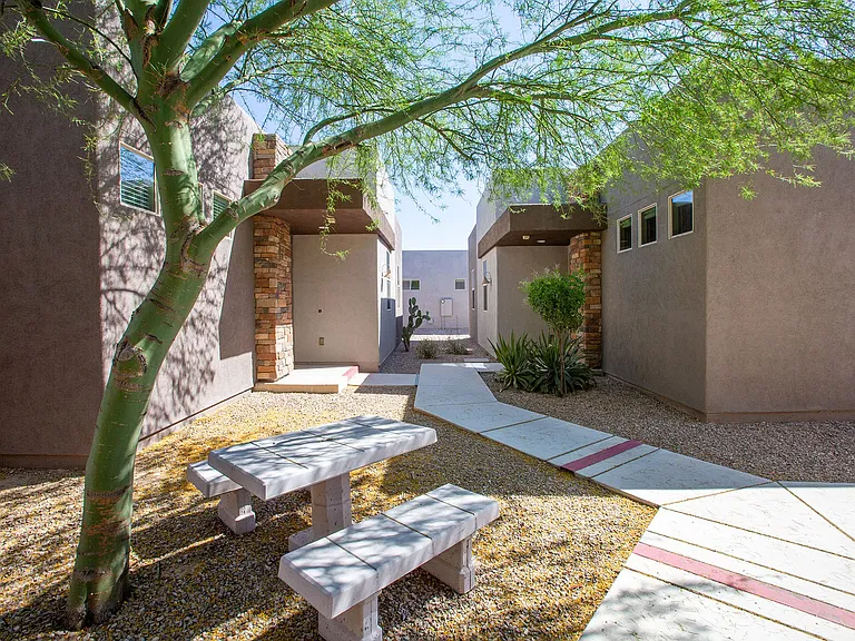 Sabino Vista — Photo 42
