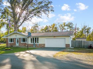 1252 Manor Dr, Bluffton, IN 46714