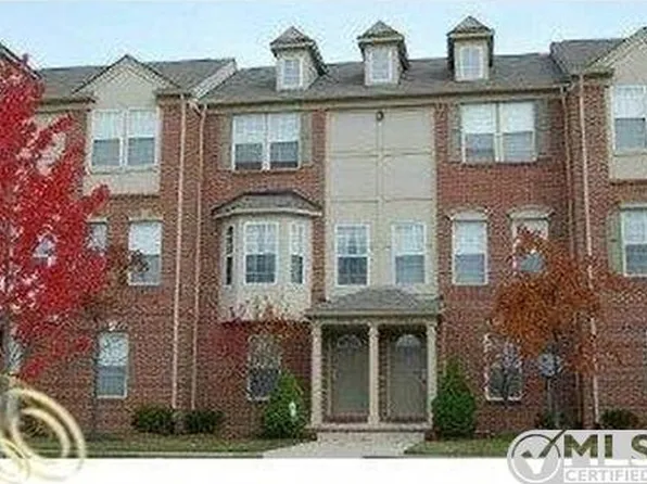 28006 Declaration Dr #1, Novi, MI 48377