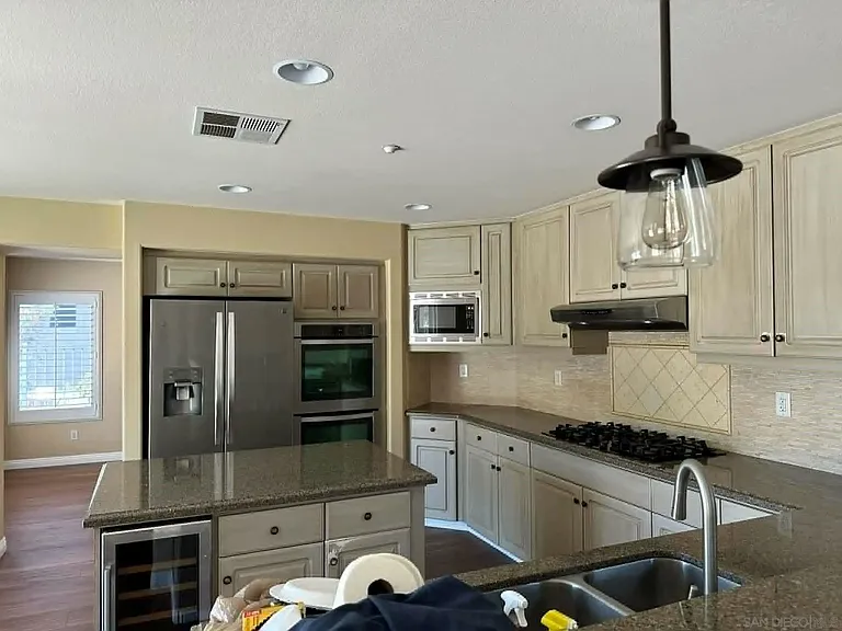 2552 Valley Waters Ct — Photo 11