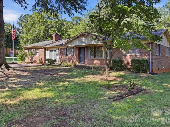 137 Matheny St, Forest City, NC 28043
