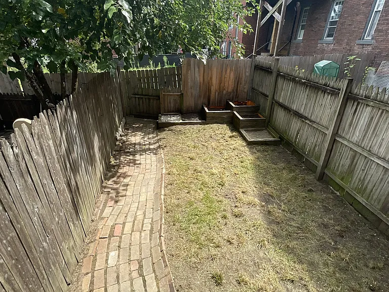 123 McCandless Ave — Photo 3